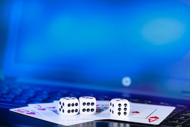 Multi-camera live-dealer studio view from comunity hk showing croupier, table, and real-time broadcast